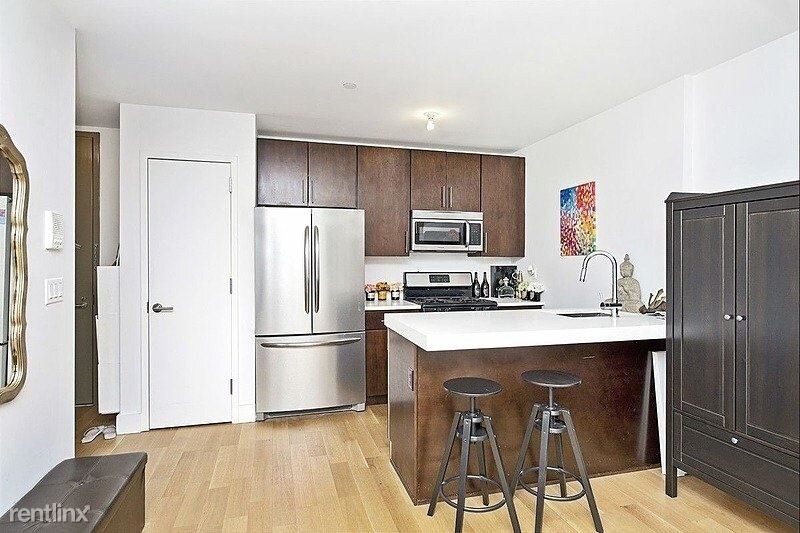 Primary Photo - 1 br, 1 bath Apartment - 56 Stagg Street 3B