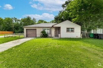 Building Photo - 10601 Murr Way