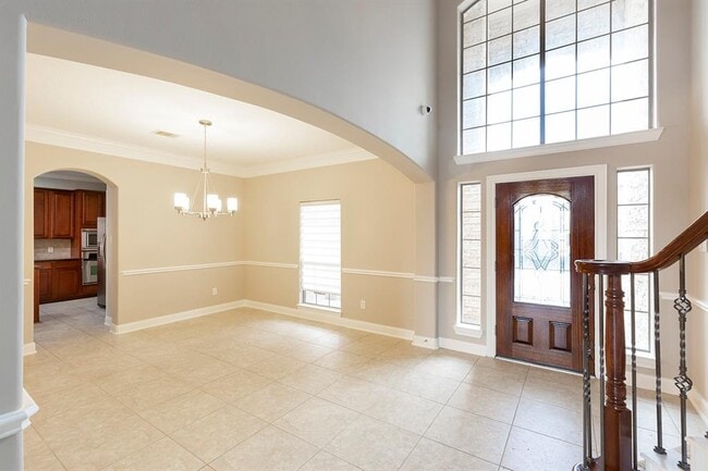 Building Photo - 2213 Lake Cove Way