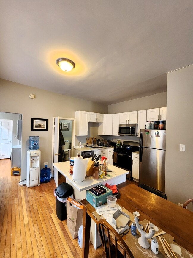 Foto del edificio - 973 W 19th St