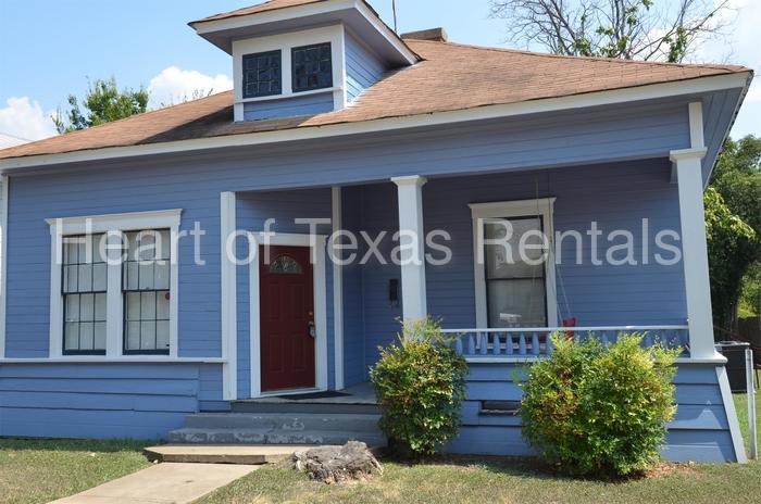 Primary Photo - 2210 Colonial Ave