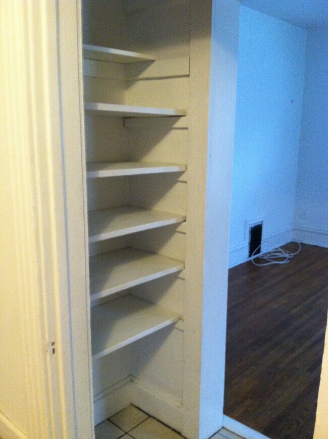 Foto del edificio - 803 W 20th St