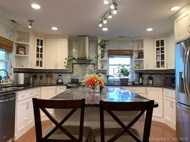 Foto del edificio - 18 Edith Ln