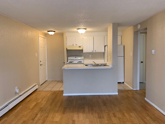 Foto del edificio - 1148 N Washington St