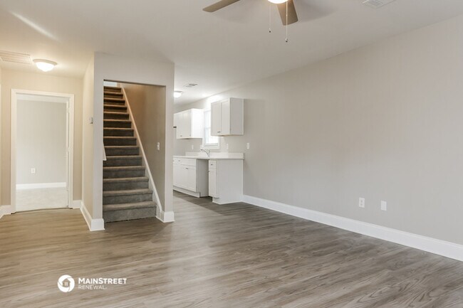 Building Photo - 4450 McLain Cir