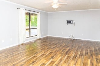 Building Photo - 415 Owenwood Dr