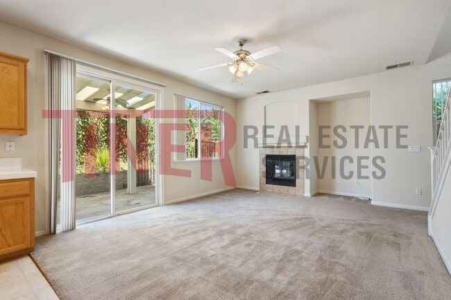 Building Photo - 2002 Fair Oaks Home