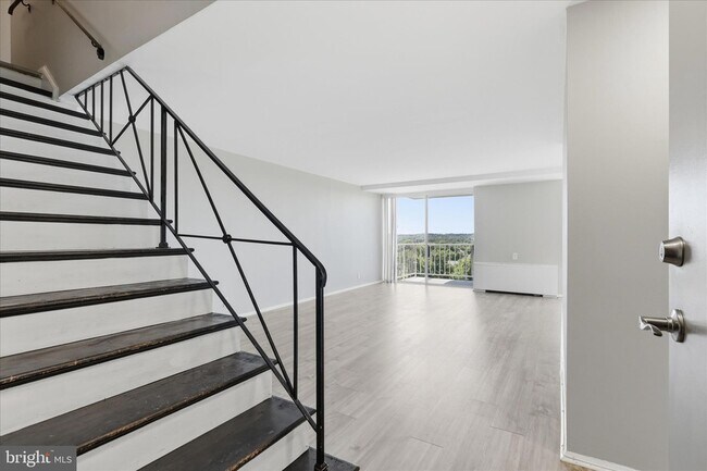 Foto del edificio - 301 N Beauregard St