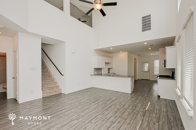 Building Photo - 1256 Canuela Way