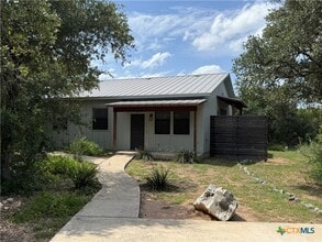 Building Photo - 290 Hugo Rd