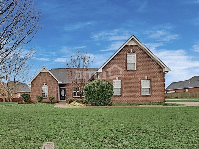 Building Photo - 711 Riata Ct