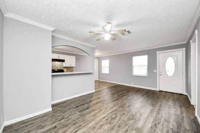 Foto del edificio - 6817 Anderson St