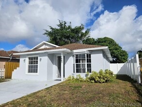 Building Photo - 5665 Boynton Cove Way