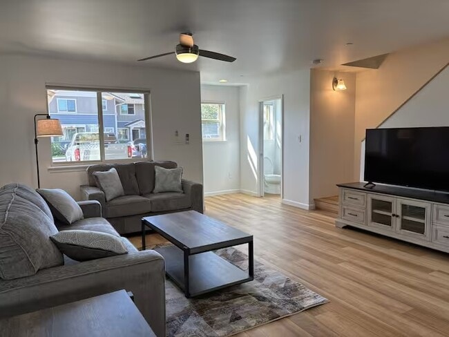 Building Photo - 256 Kahoma Village Loop