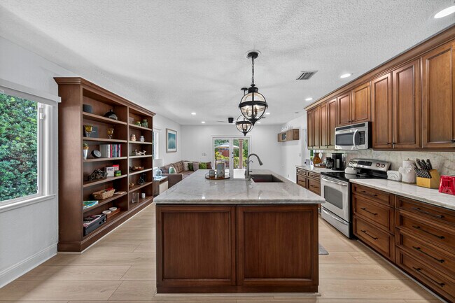 Foto del edificio - 510 NE 8th Ave