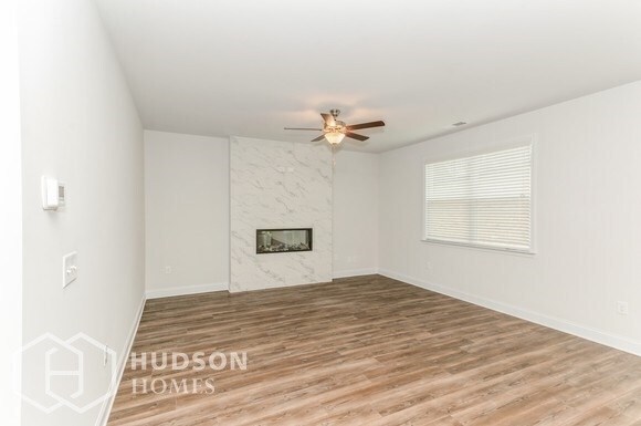 Building Photo - SELF TOUR NOW! - 290 Leyland Crossing, Dal...