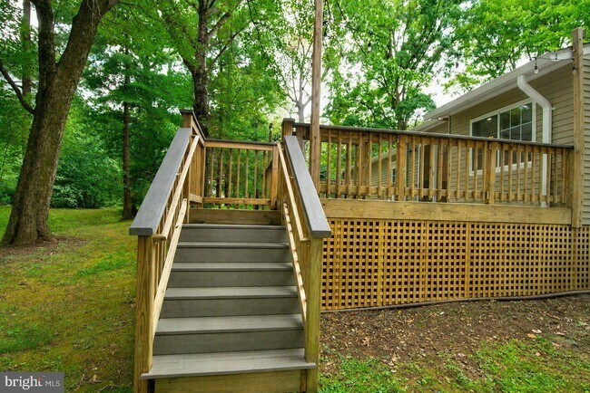 Building Photo - 2405 Earlsgate Ct