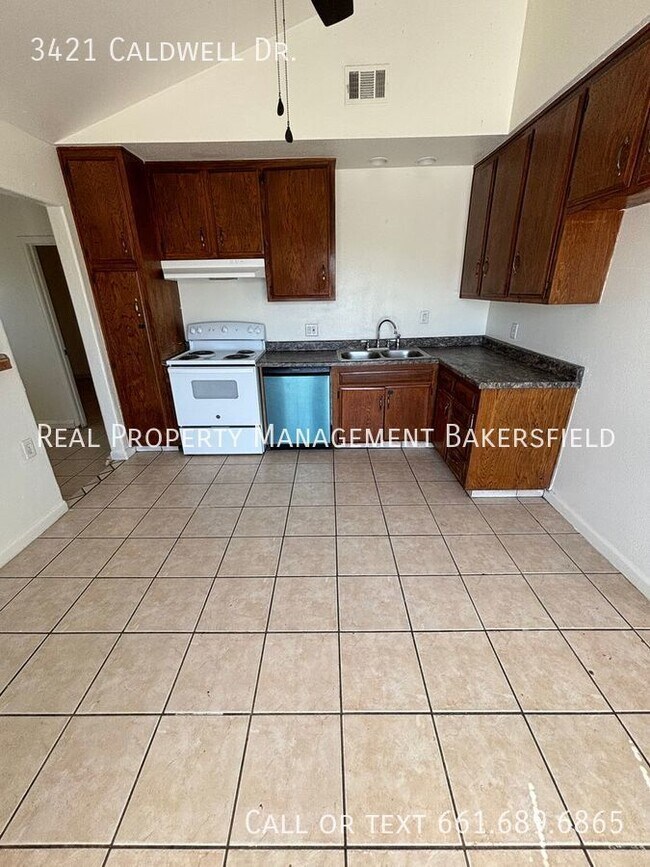 Building Photo - 3421 Caldwell Dr