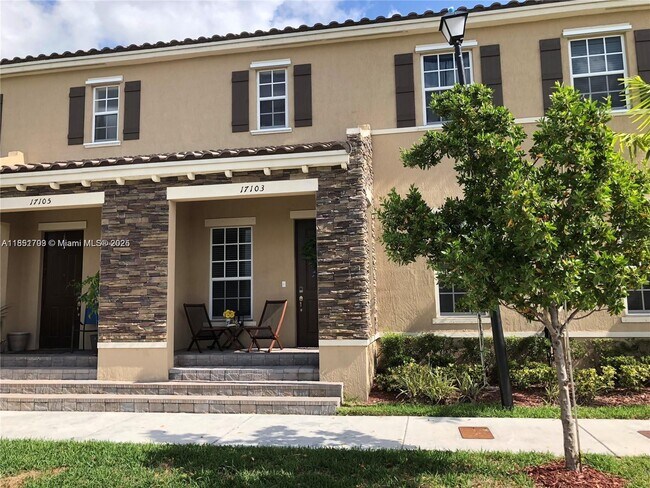 Foto del edificio - 17103 SW 96th St