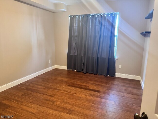 Foto del edificio - 3105 Schindler Ln