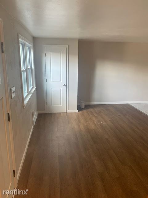 Foto del edificio - 4 br, 1.5 bath Duplex - 9918 Frankstown Ro...