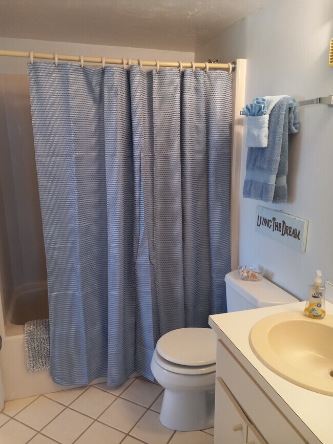 Building Photo - 5220 Bonita Beach Rd SW