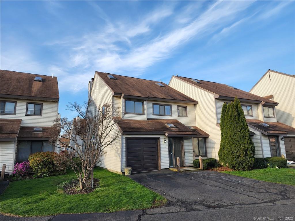 27 Lindstrom Rd Unit A4, Stamford, CT 06902 Condo for Rent in