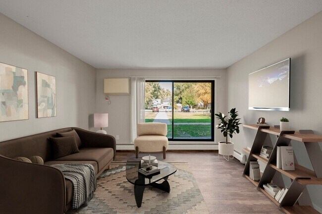 Building Photo - Eastgate Apartments