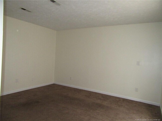 Building Photo - 5752 Aftonshire Dr
