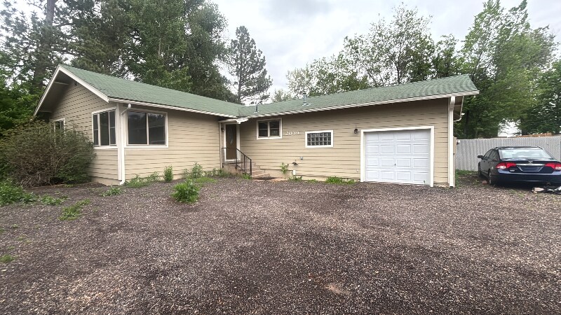 Foto principal - 2039 W Mulberry St