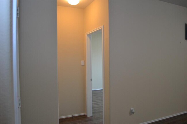 Foto del edificio - 1019 Larkfield Dr