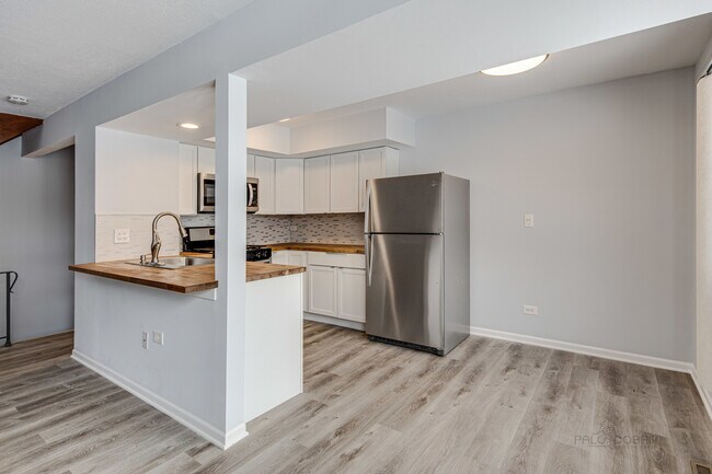 Building Photo - 1412 Inverrary Ln