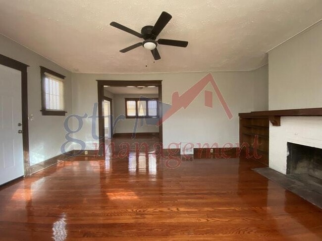 Building Photo - 6129 N 24th St