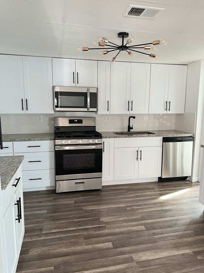 Foto del edificio - 203 Wellham Ave NW