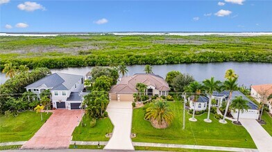 Building Photo - 2964 Surfside Blvd