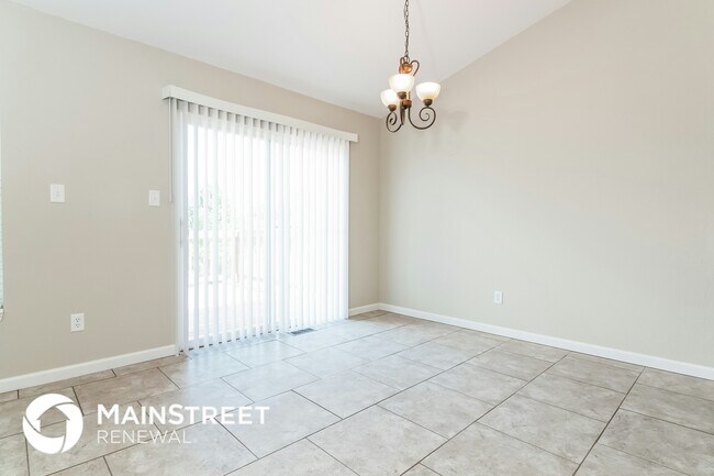 Building Photo - 300 Andy Habsieger St