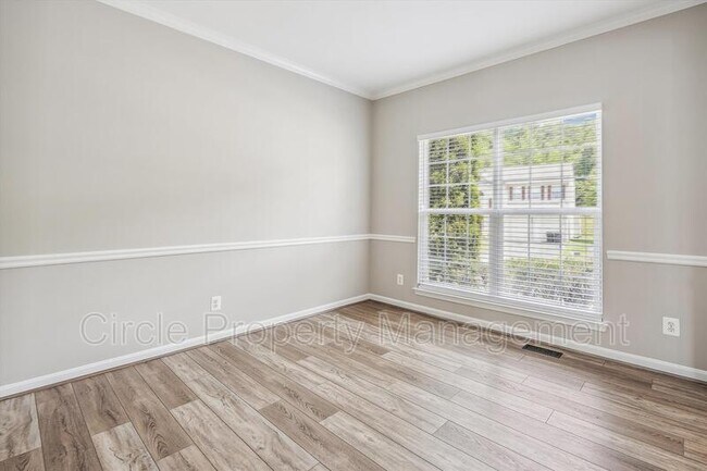 Foto del edificio - 2973 Myrtlewood Dr