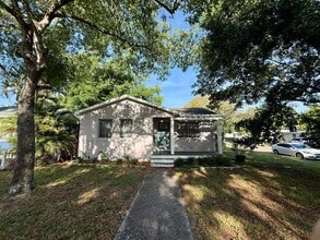 Building Photo - 1444 15th St N
