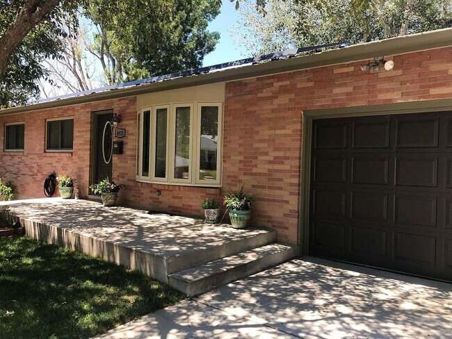 Building Photo - 4025 W Floyd Ave