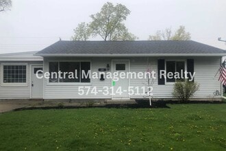 Building Photo - 1311 Helmen Dr