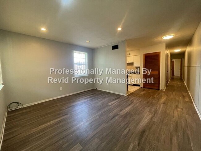 Foto del edificio - 906 Brower St