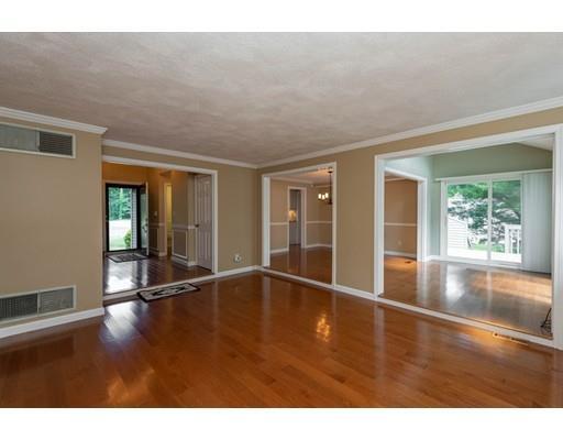 Building Photo - 26 Niblick Way