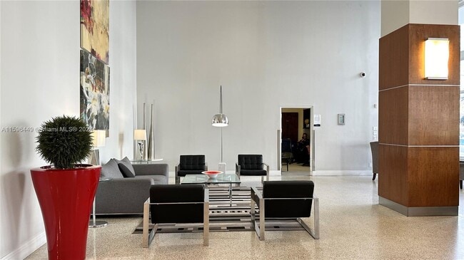 Foto del edificio - 3000 S Ocean Dr