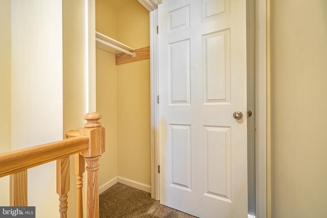 Foto del edificio - 6923 Linmore Ave