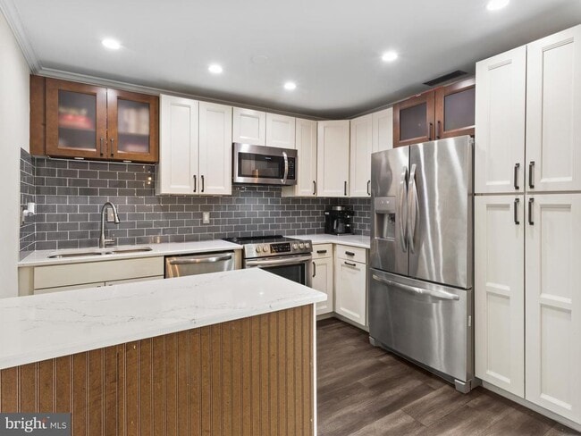 Building Photo - 1488 Orleans Ct