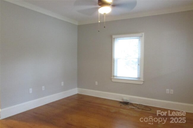 Building Photo - 730 Herrin Ave