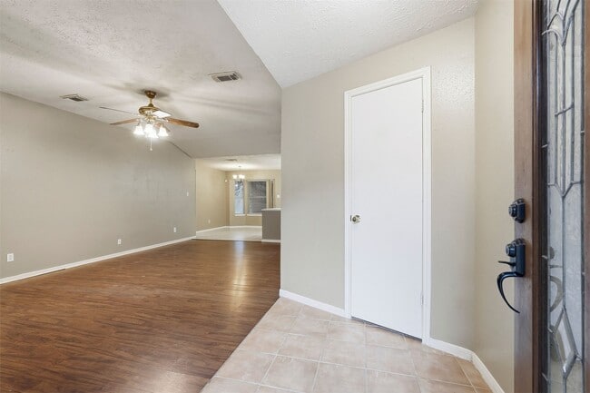 Foto del edificio - 21739 Park Bend Dr