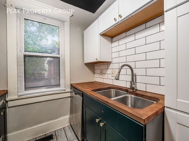 Foto del edificio - 1502 Summit St