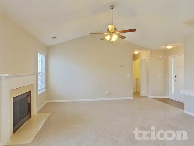 Foto del edificio - 466 Gin Mill Dr