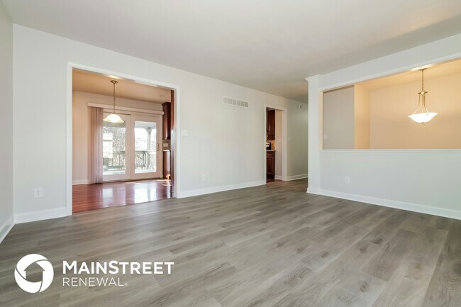 Building Photo - 12005 E 57 Terrace